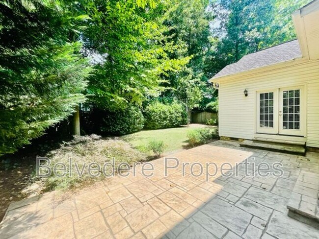 Building Photo - 4204 Peppervine Trail