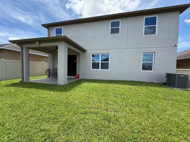 Building Photo - 5/3 Near Clermont -$500 OFF THE FIRST MONTH'S RENT