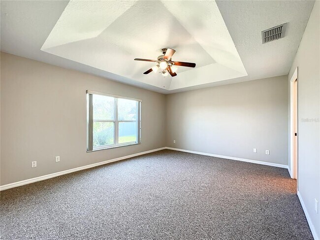 Building Photo - 1364 Hillview Dr