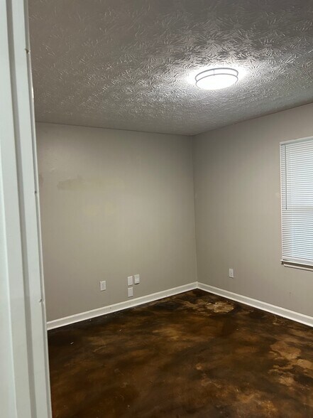 Building Photo - 134 Ashmore Ct