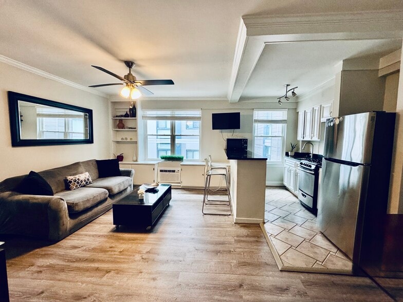 Building Photo - 2130 N St NW