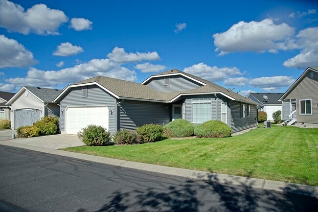 Primary Photo - 23019 E Remington Ln