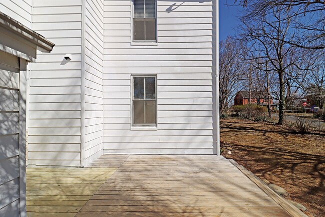 Building Photo - Crozet Home Full Of Character & Charm