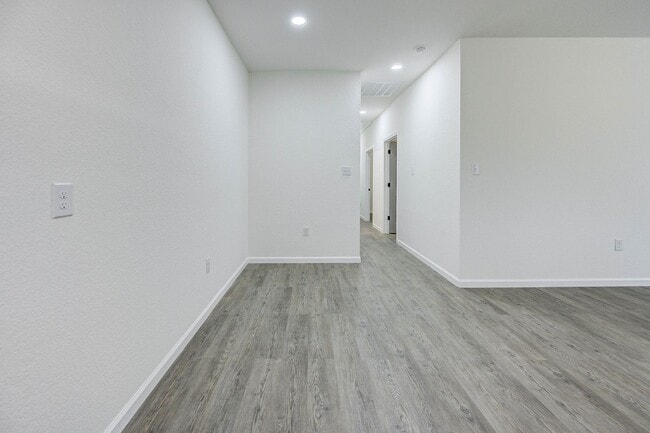 Building Photo - 1 Month FREE! Brand-New Duplex in Houston