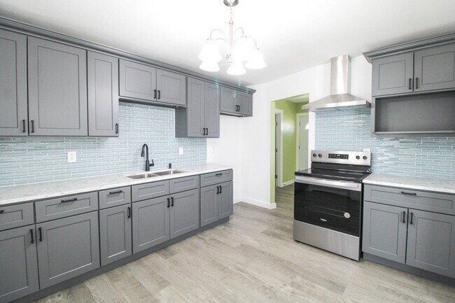 Building Photo - 2950 Lasses Blvd