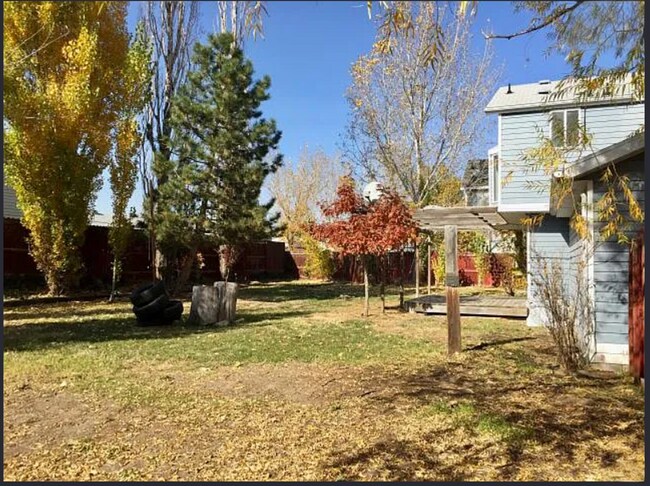 Building Photo - Coming soon! 6 Bedroom/3 Bathroom House in West Jordan