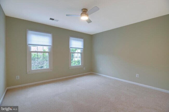 Building Photo - 5105 Claybank Ln