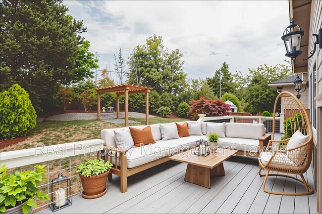 Building Photo - 5486 Salish Rd