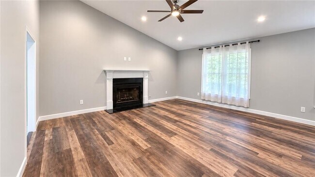 Building Photo - 1235 Grayland Hills Dr