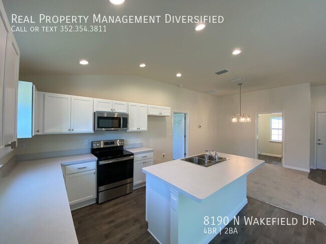 Building Photo - 8190 N Wakefield Dr