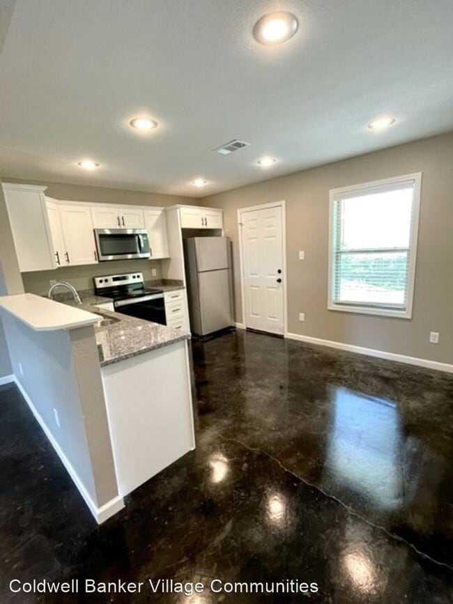 Building Photo - 3 br, 2 bath House - 1208 Timberpoint Circle
