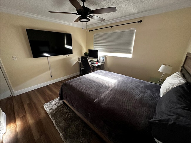 Building Photo - 6860 Calle Del Paz S