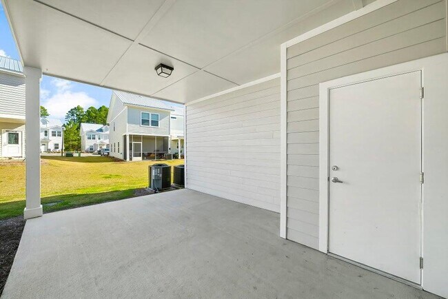 Building Photo - 131 N Sand Palm Rd