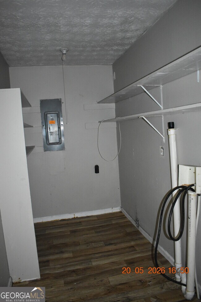 Building Photo - 4228 Mark Pl