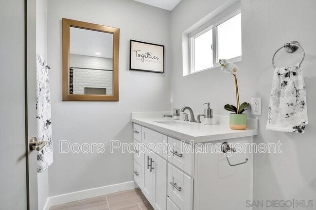 Building Photo - 350 Orange Ave