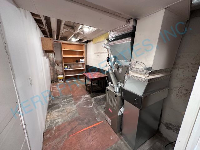 Building Photo - 110 NE 71st Ave