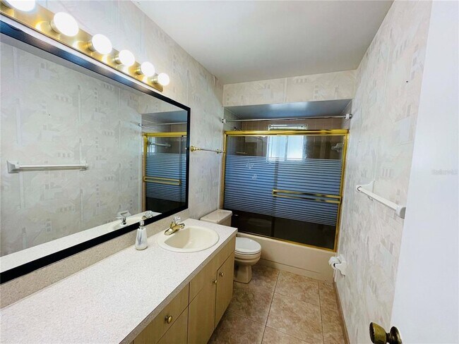 Building Photo - 428 Breakwater Dr