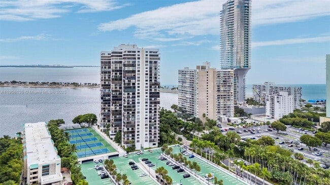 Building Photo - 2333 Brickell Ave