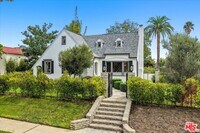 Building Photo - 1136 Burnside Ave