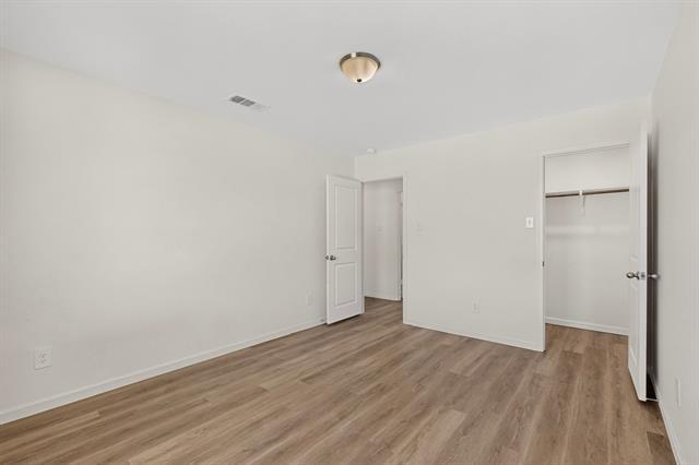 Building Photo - 702 Camden Dr