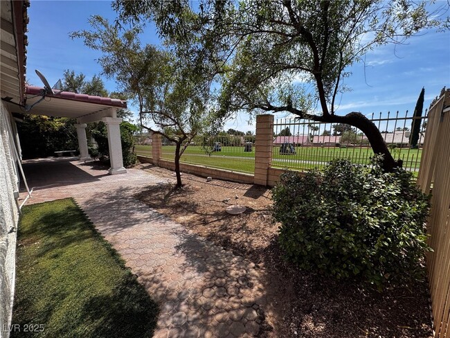 Building Photo - 5117 Elm Grove Dr