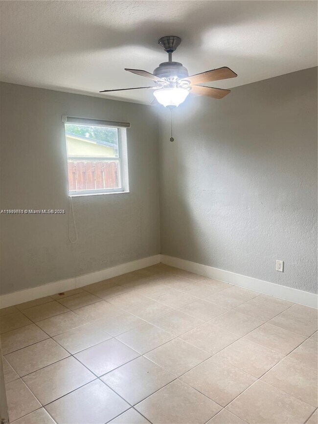 Building Photo - 7100 Park St