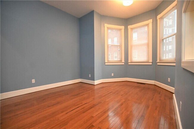 Building Photo - 916 N ALABAMA St