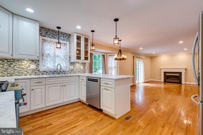 Building Photo - 7107 Dudrow Ct