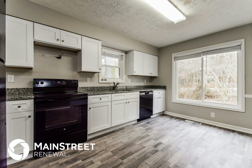 Building Photo - 51 N Doe Dr