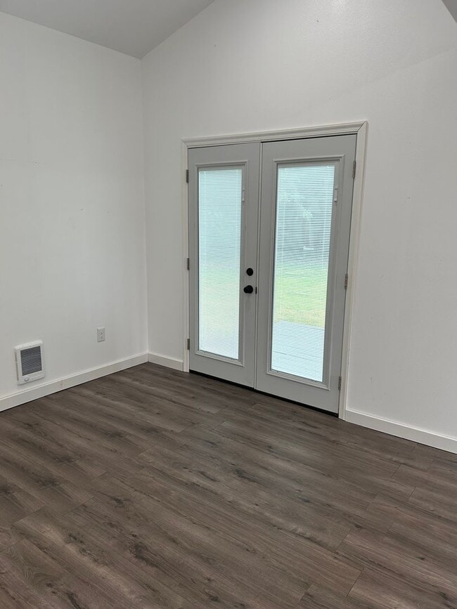 Building Photo - Spacious Gleneagle Gem with Unique Feature...