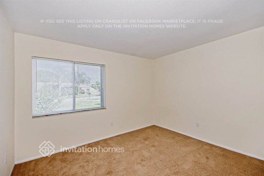 Building Photo - 370 Epping Ct