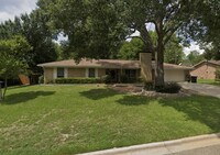 Building Photo - 1901 Miles Dr