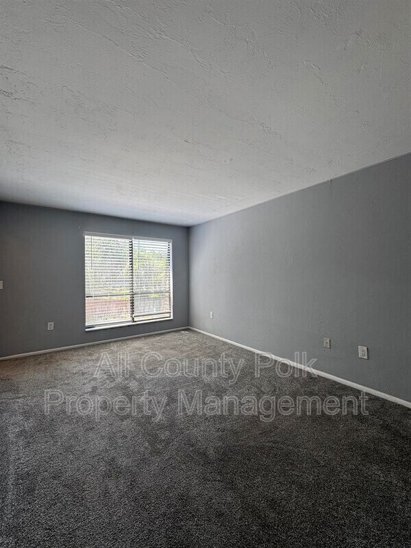 Building Photo - 1836 N Crystal Lake Dr