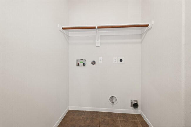 Building Photo - 8115 Sweetstone Bluff Ln