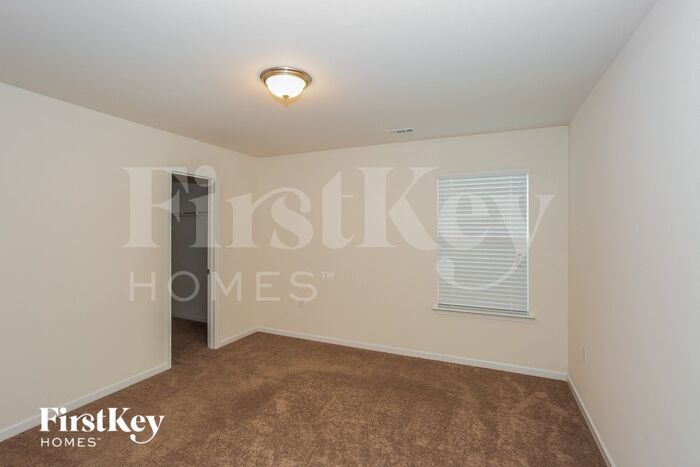 Building Photo - 3282 Runneymede Street SW