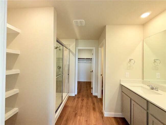 Building Photo - 1116 Zeus Dr