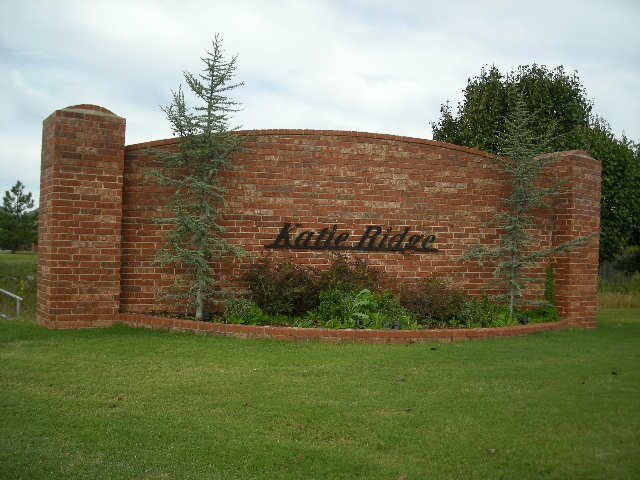 Building Photo - 833 SW 40th St