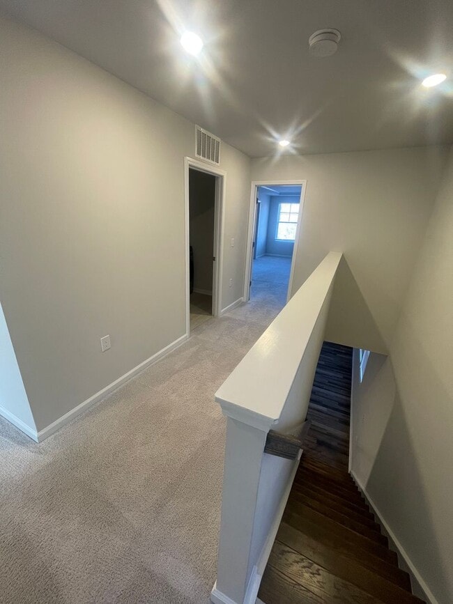 Building Photo - Charming 3 Bedroom Home located in Wake Forest