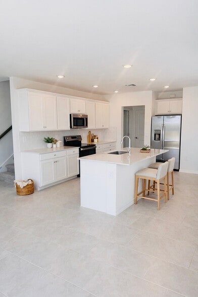 Building Photo - North Forum Reserve