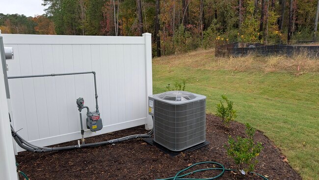 Building Photo - 3111 Vitner Dr