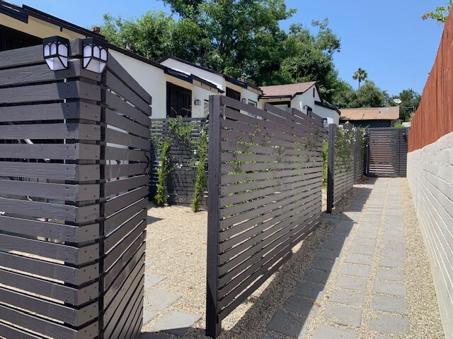 Private Patios - 629 Prescott St