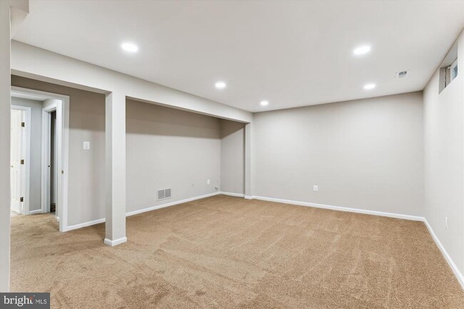 Building Photo - 8345 Silver Trumpet Dr