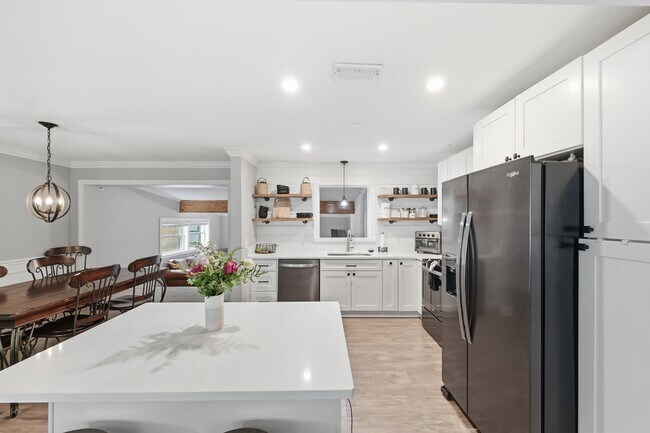 Building Photo - 3764 Culp Dr