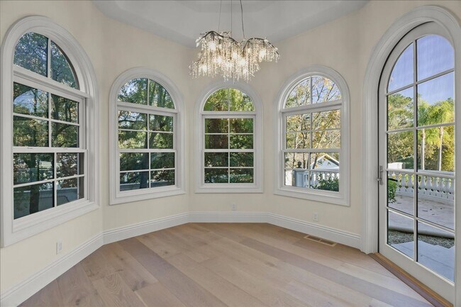 Building Photo - Luxury 10 Bedrooms, 9 Bathroom Estate for Lease in Los Gatos