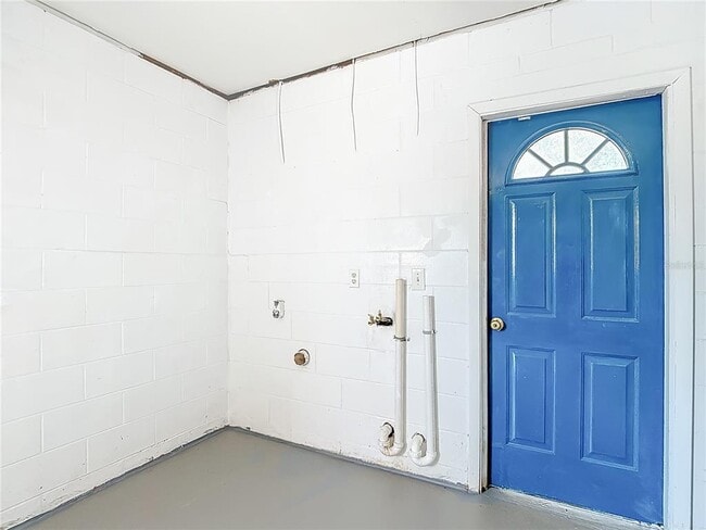 Building Photo - 7717 W Hiawatha St