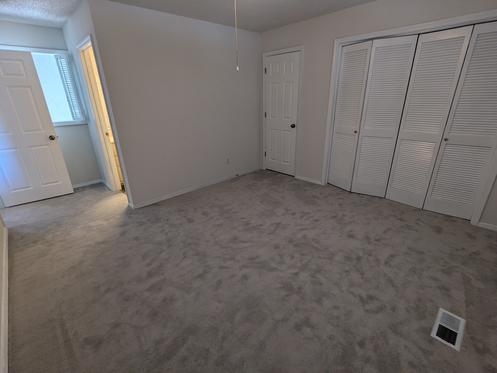 Upper Bedroom - 24 Melinda Ln