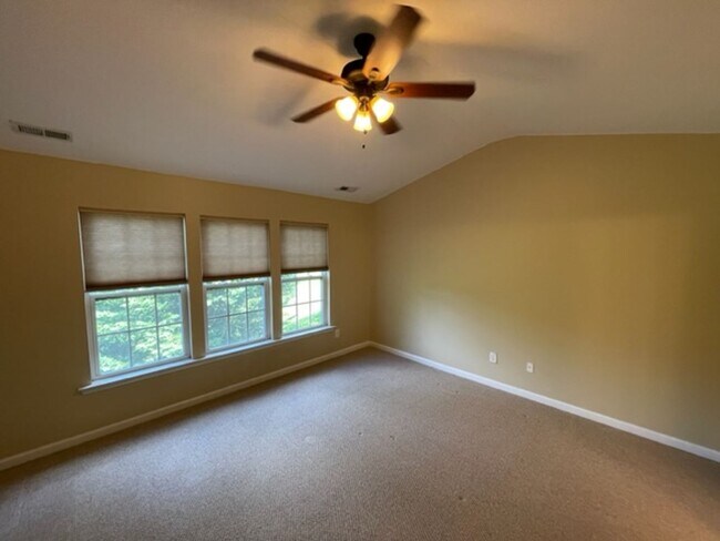 Building Photo - 8203 Saltwood Pl