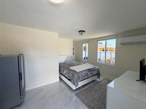 Building Photo - 5801 NW 113th Terrace