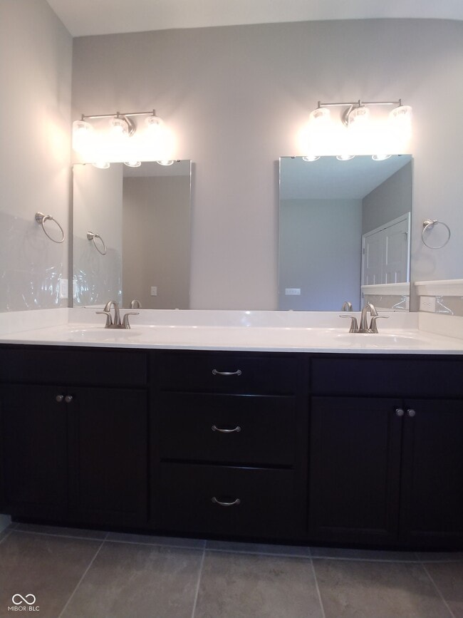 Building Photo - 818 Bluegrass Trail