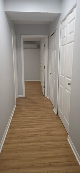 Building Photo - 61 Briarwood Ln